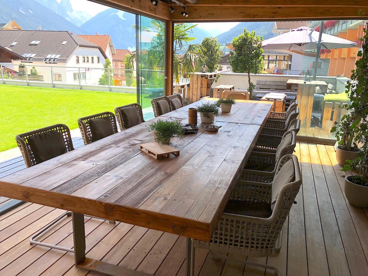 Aparthotel Kroesbacher フルプメス エクステリア 写真